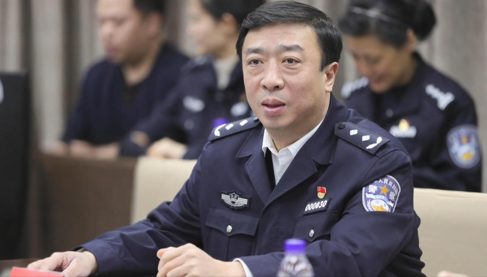 “我愿作一颗石子”——追记北京市公安局原副局长、交管总队(交管局)原总队长(局长)董亦军 “我愿作一颗石子”——追记北京市公安局原副局长、交管总队(交管局)原总队长(局长)董亦军