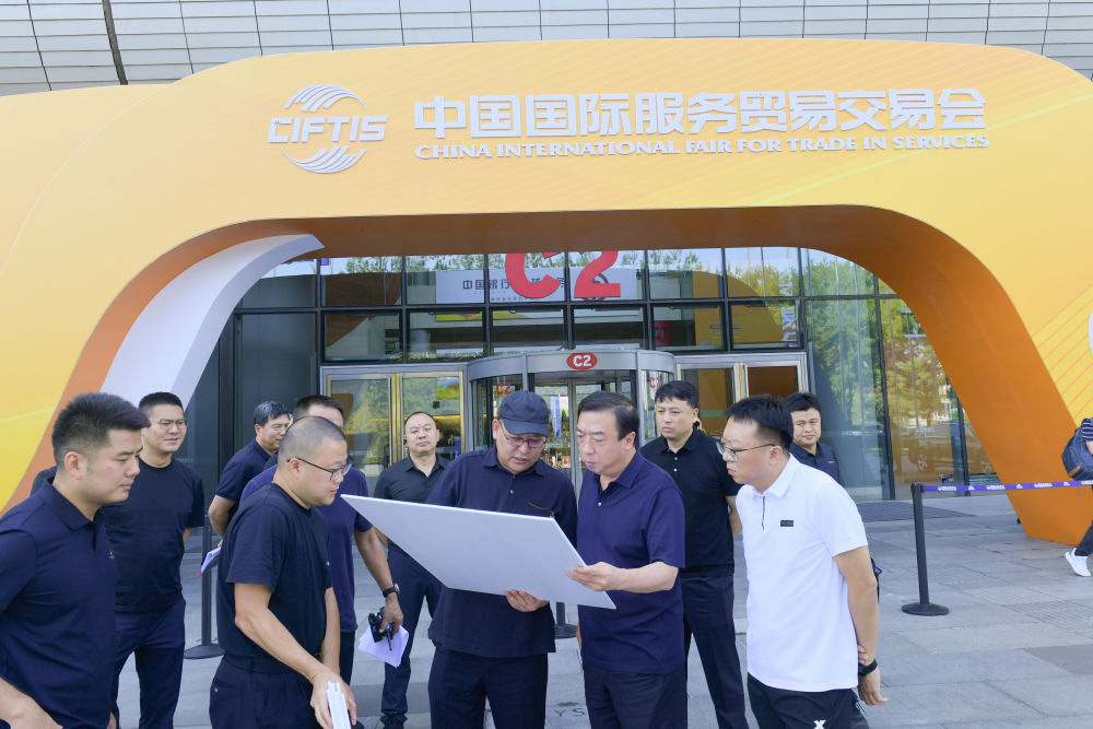 “我愿作一颗石子”——追记北京市公安局原副局长、交管总队(交管局)原总队长(局长)董亦军 “我愿作一颗石子”——追记北京市公安局原副局长、交管总队(交管局)原总队长(局长)董亦军