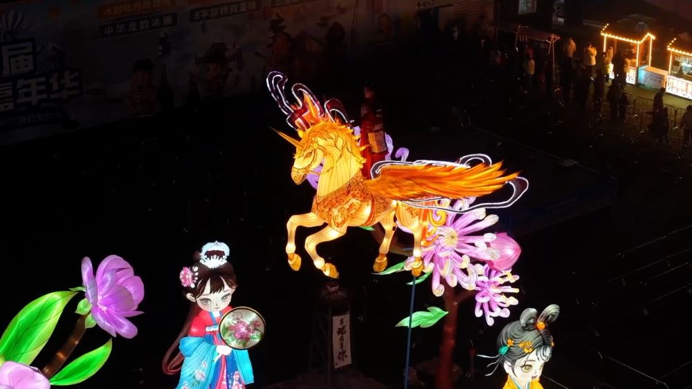 新华视点｜春节临近年味浓 烟火气里迎新春