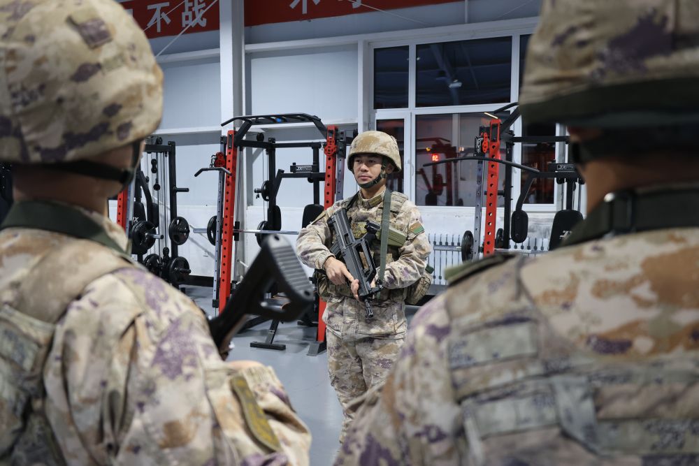 蒸蒸日上的年景，欣欣向荣的家国