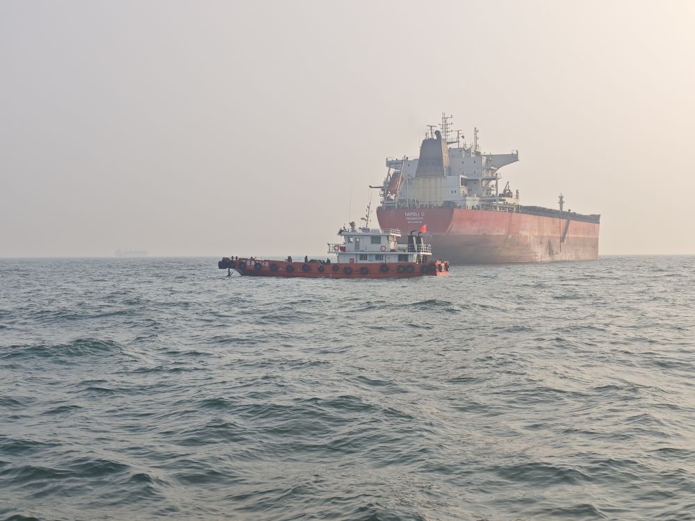 新春走基层·记者体验360行｜和移民管理警察一起，守护“海上国门”