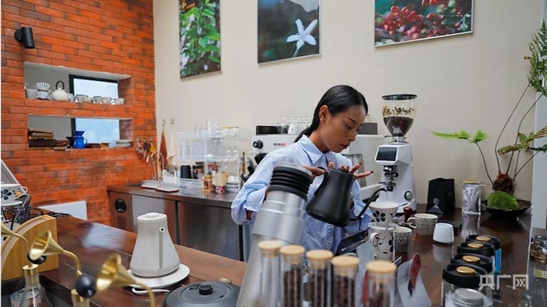 行稳致远开新局丨咖香漫路花盈途 “云”端发轫如何拼出新图景?