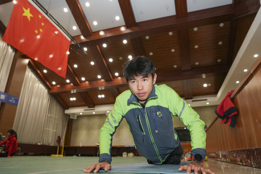 雪山为证,青春作答!从牧区到冬奥,两位中国“05后”书写冰雪新篇 雪山为证,青春作答!从牧区到冬奥,两位中国“05后”书写冰雪新篇