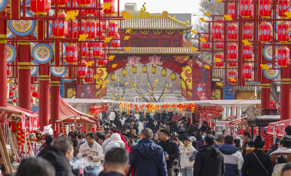 天山南北共赴新春 天山南北共赴新春