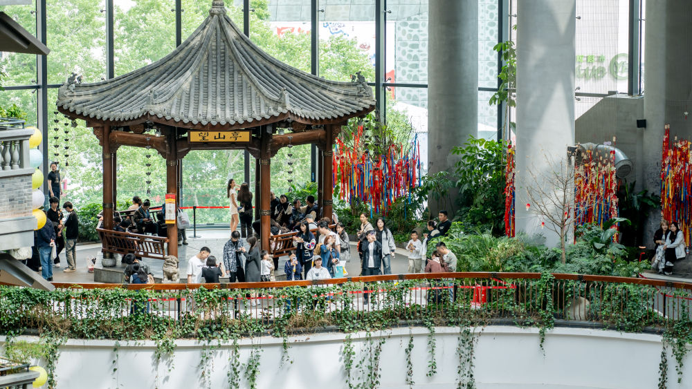 人文经济激活消费新动能｜年轻人为何扎堆长春“这有山”？