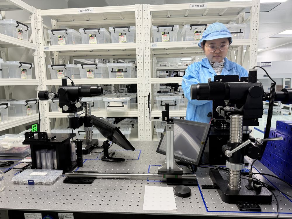 策马扬鞭再出发——春节后开工首日一线观察