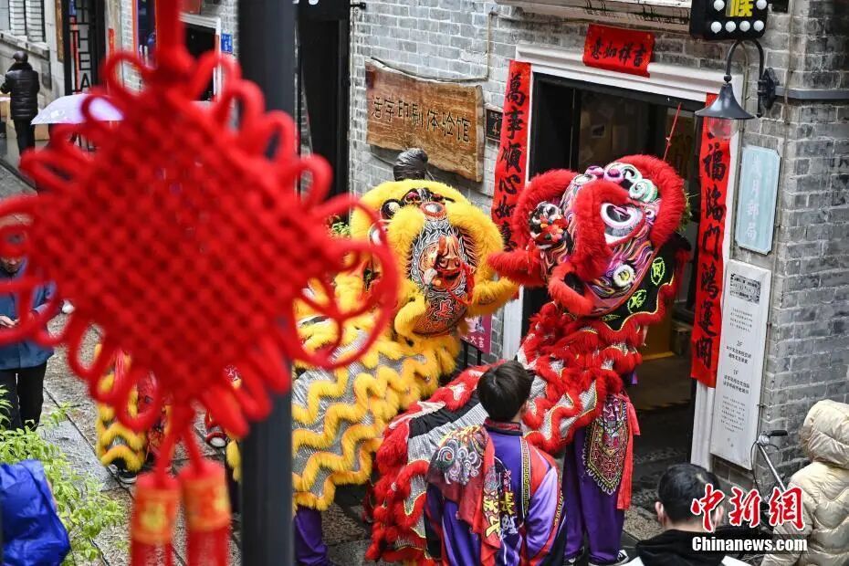 (两会·近观)习近平的两会故事:“要记得住乡愁”