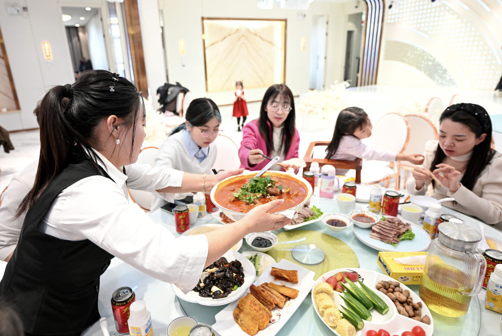 向上2026：二月春潮涌 活力升腾向新行