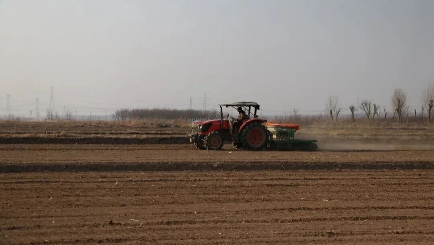 热潮涌动吹响实干“冲锋号” “马”力全开奋战新春“开门红”