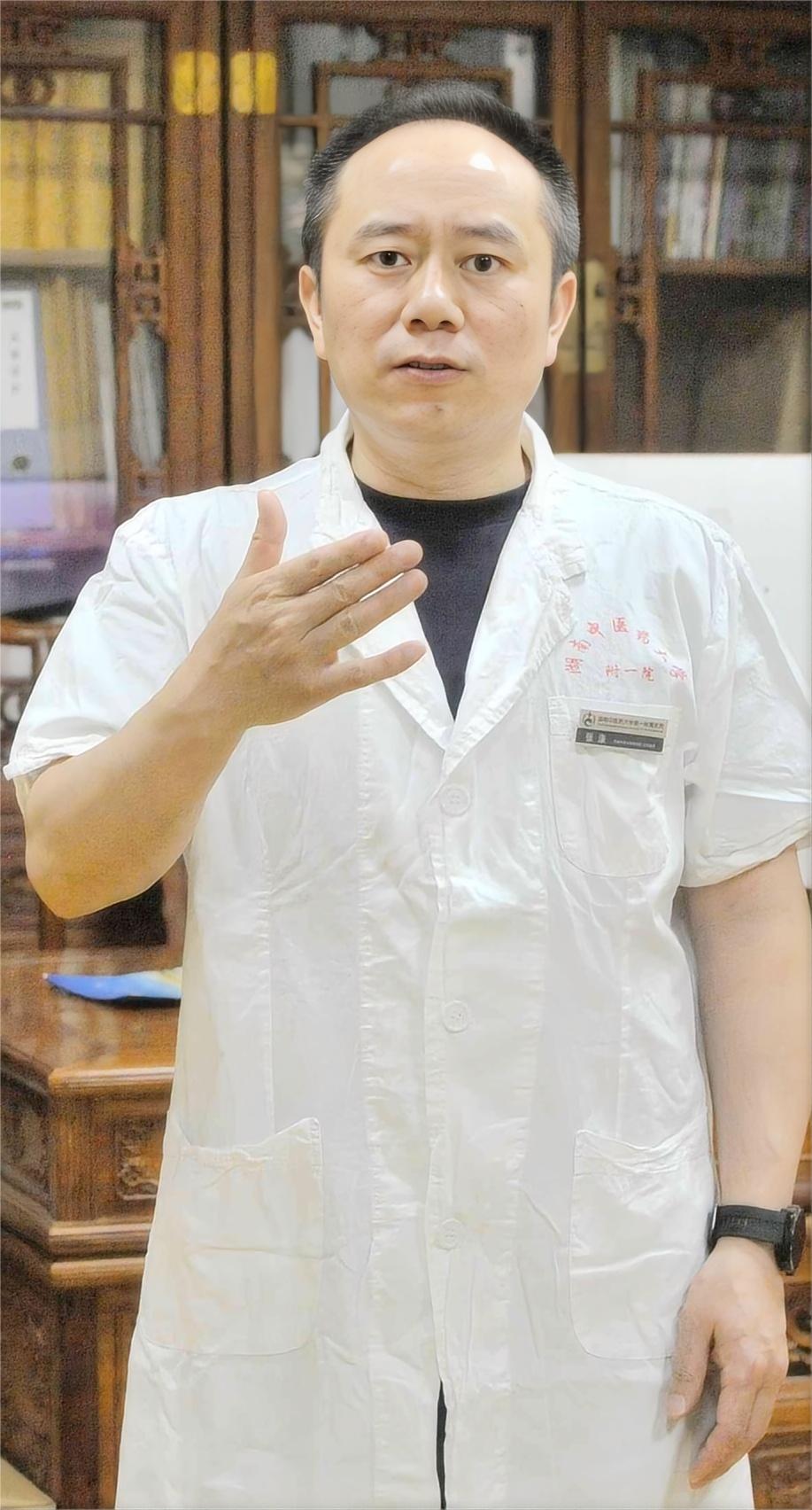 【说说我的履职故事】张涤代表:推动中医儿科从“特色选项”升级为“标配基石” 【说说我的履职故事】张涤代表:推动中医儿科从“特色选项”升级为“标配基石”