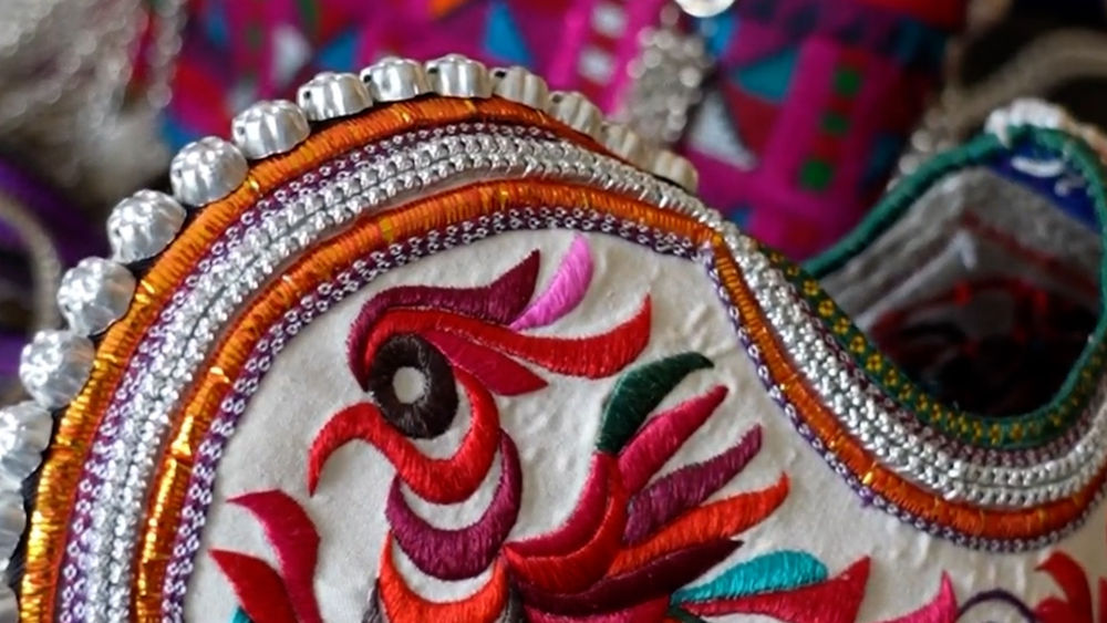 行囊里的“家乡新答卷”，上新了！