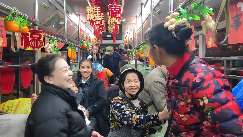 行囊里的“家乡新答卷”，上新了！