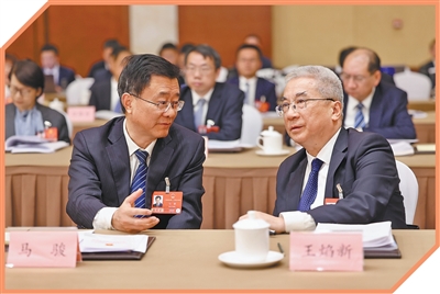 真抓实干 奋勇争先(在代表团开放日上)