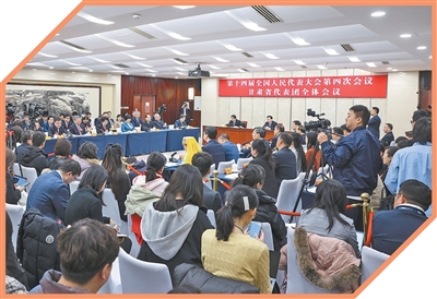 真抓实干 奋勇争先(在代表团开放日上)