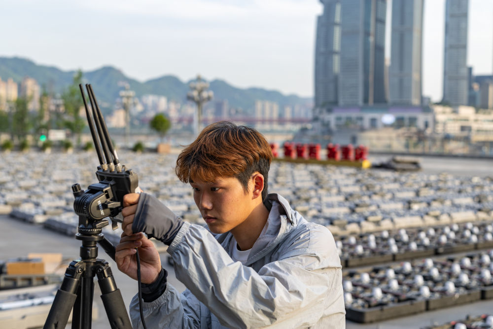 两会·影像链接｜展望“十五五”：汇聚青春力量