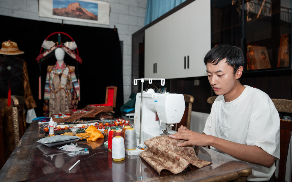 两会·影像链接｜展望“十五五”：汇聚青春力量