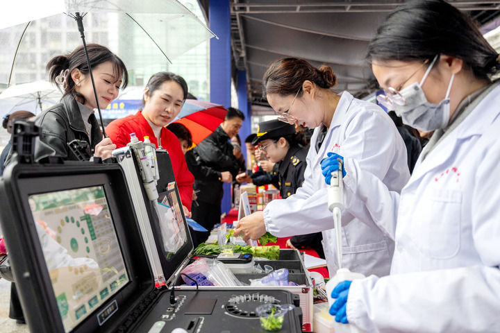 从全国两会看法治中国建设重大成就与崭新实践 从全国两会看法治中国建设重大成就与崭新实践