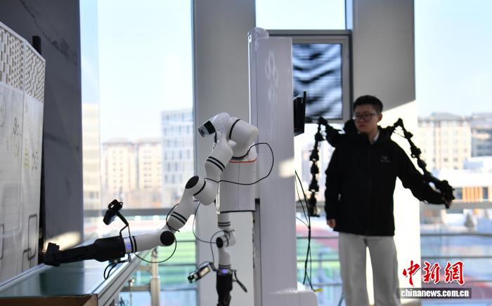 共筑世界级科创高地 京津冀如何拼出“创新铁三角”?