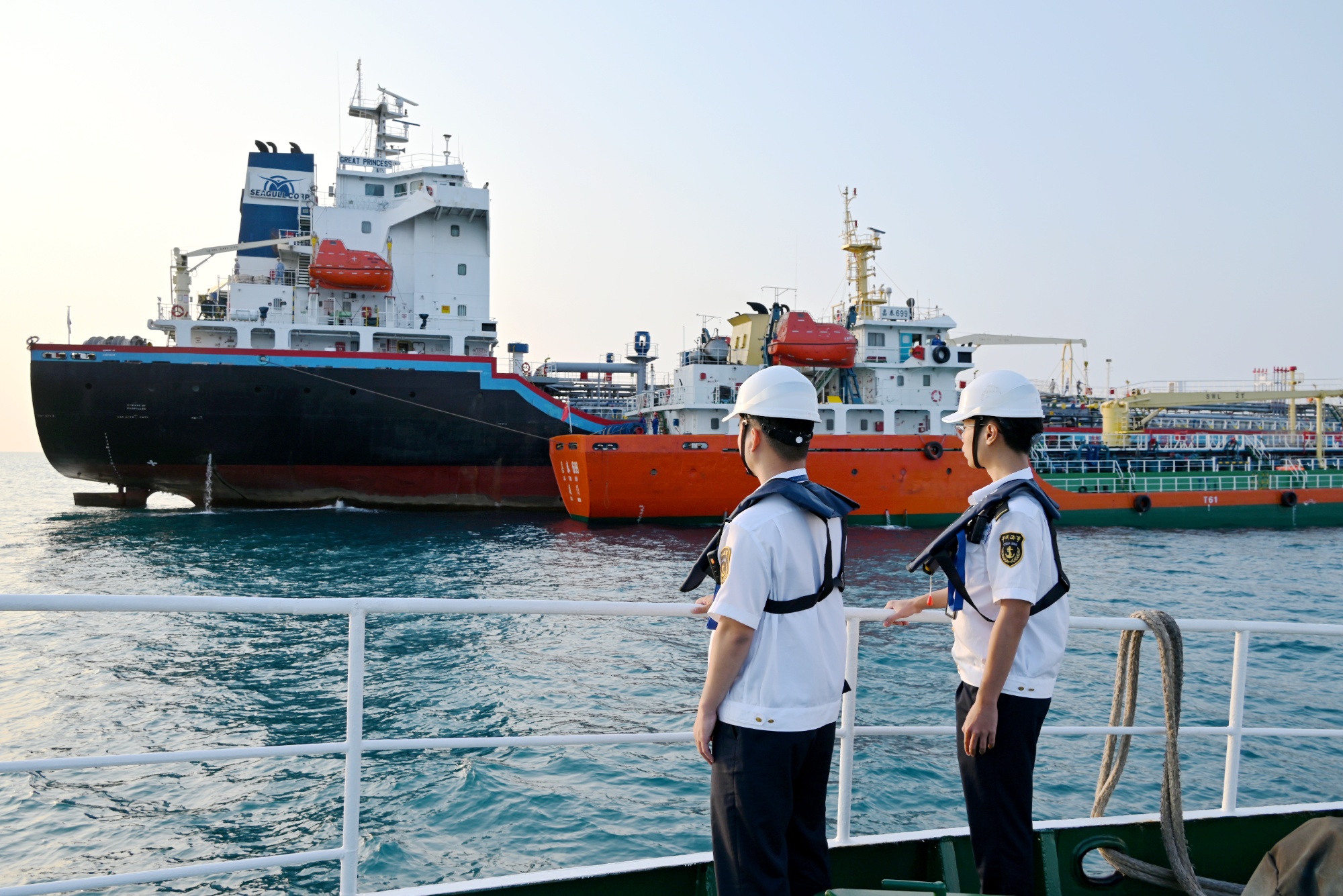 数读中国开局新活力|航运物流双增长!海南自贸港封关运行首季度港口迎“开门红”