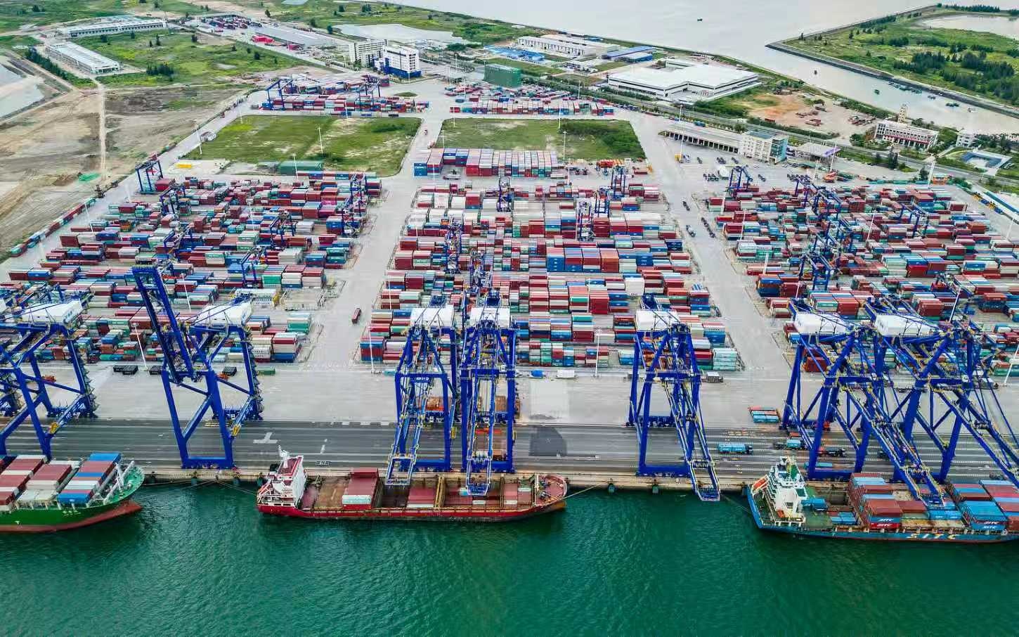 数读中国开局新活力|航运物流双增长!海南自贸港封关运行首季度港口迎“开门红”