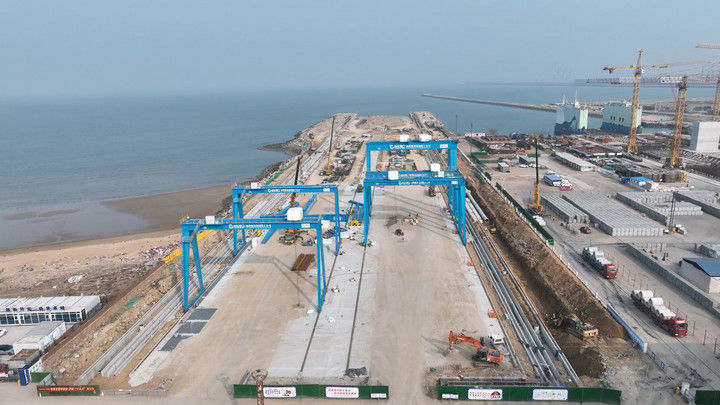 向“新” 向“智” 向“绿”——重大工程项目一线观察