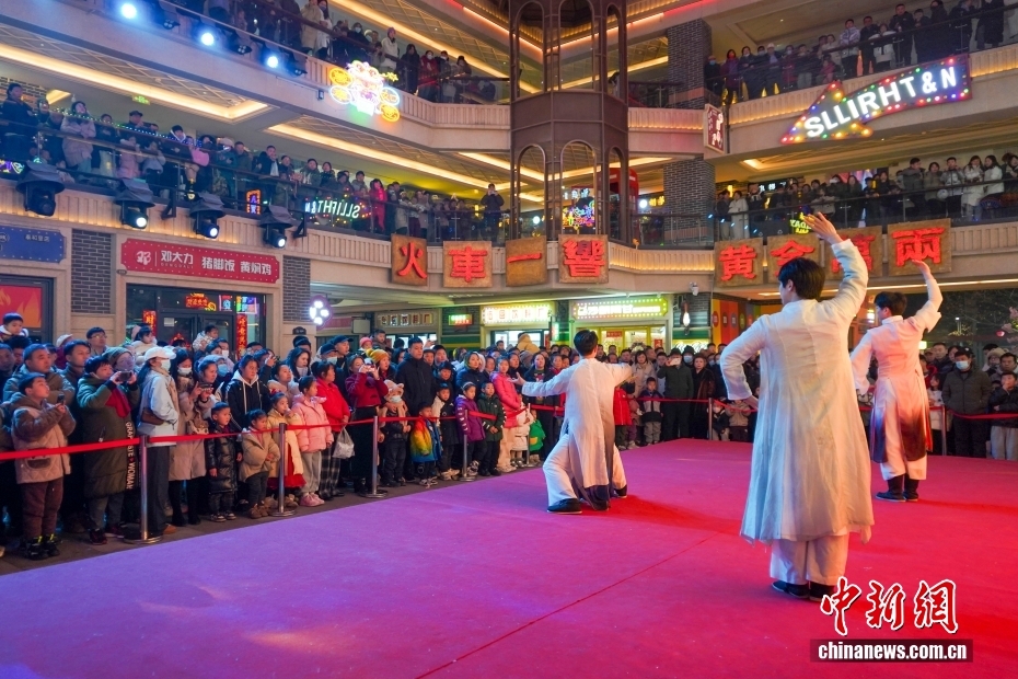 【这个城市有点潮】河南郑州：在古都街巷烟火里邂逅“潮”生活
