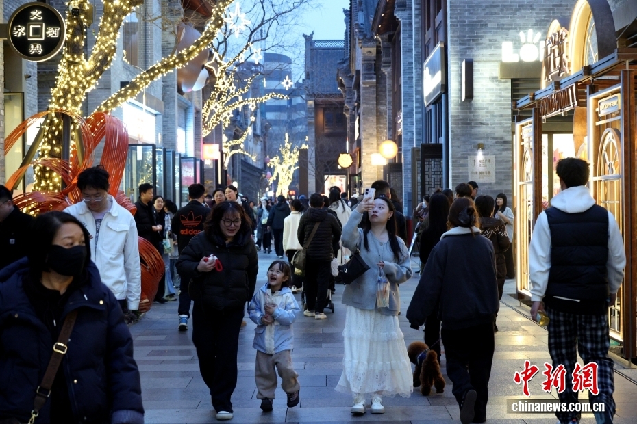 【这个城市有点潮】河南郑州:在古都街巷烟火里邂逅“潮”生活 【这个城市有点潮】河南郑州:在古都街巷烟火里邂逅“潮”生活