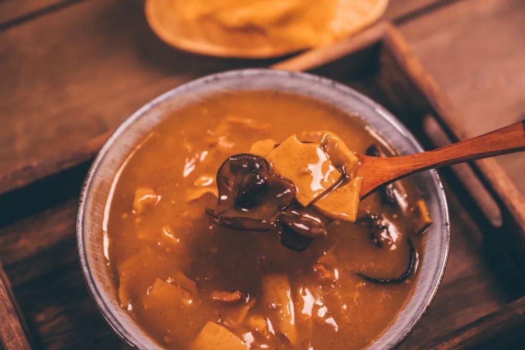 这篇推文“中”含量过高,不信请看→