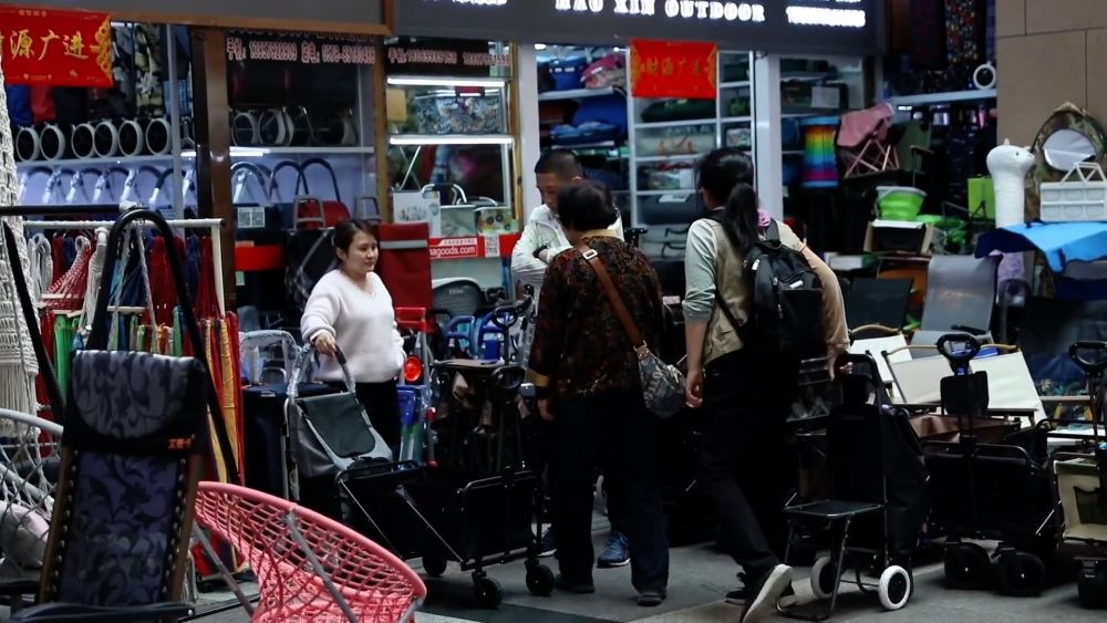 新华视点|文旅融合促消费 春日经济持续升温 新华视点|文旅融合促消费 春日经济持续升温