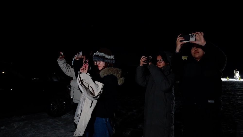 新华视点|文旅融合促消费 春日经济持续升温 新华视点|文旅融合促消费 春日经济持续升温