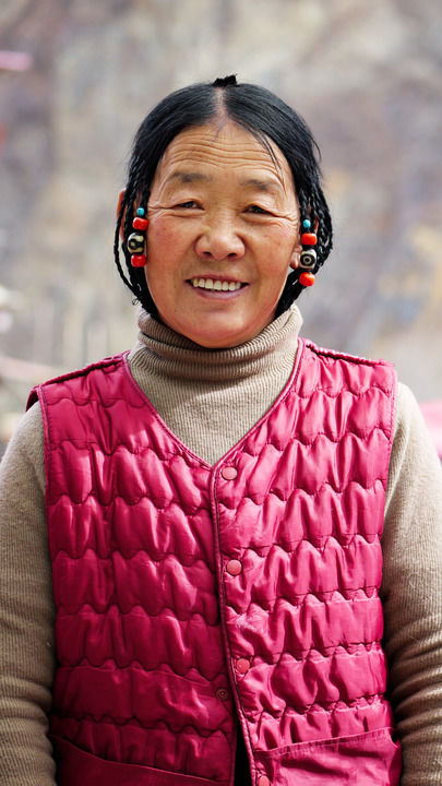 探访西藏升起第一面五星红旗的岗托村