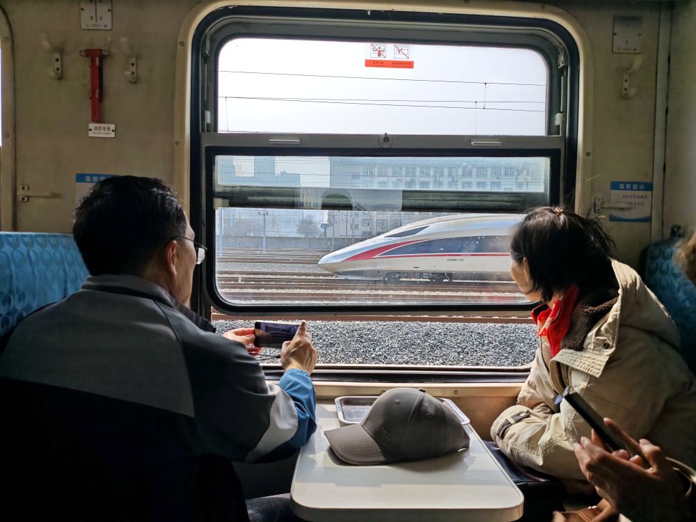 春日经济新图景｜坐趟开往春天的“时光机”