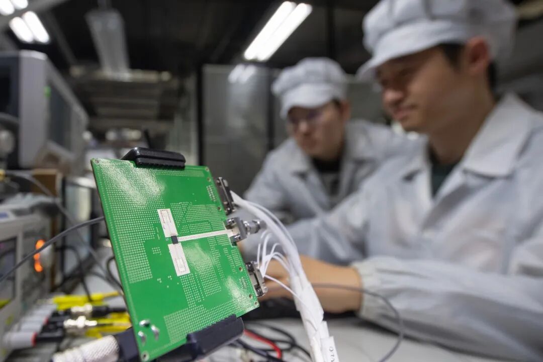 经济热点快评丨总书记为何强调传承弘扬西迁精神?