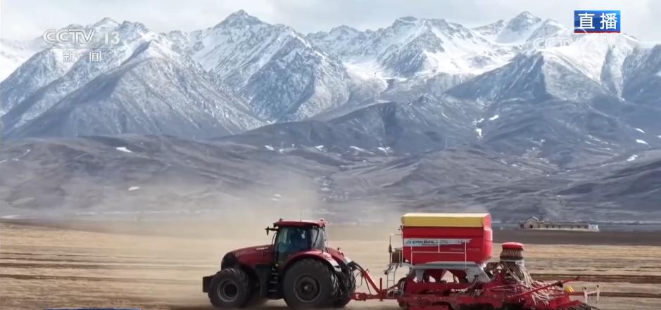 “北斗+”科技兴农绘就农耕新图景 广袤高原奏响“智慧春耕曲”