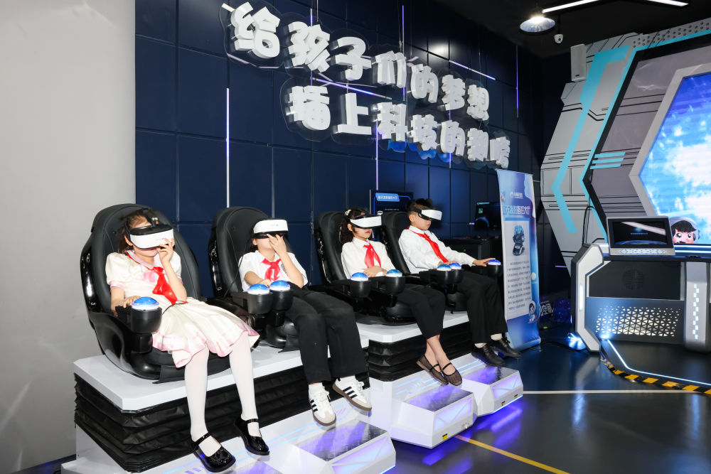 200名越南青少年在华开启“红色研学之旅”