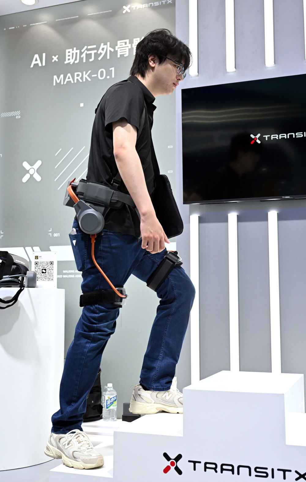 第六届消博会:AI绘就消费新图景 第六届消博会:AI绘就消费新图景