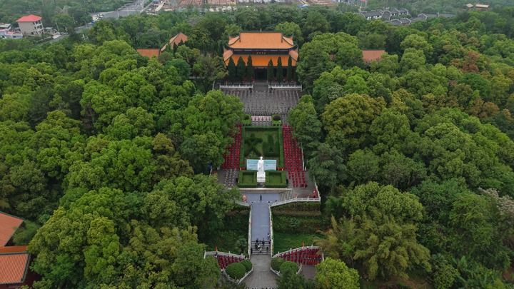 “读圣贤书，所学何事？”——杜鹃花开时再读文天祥