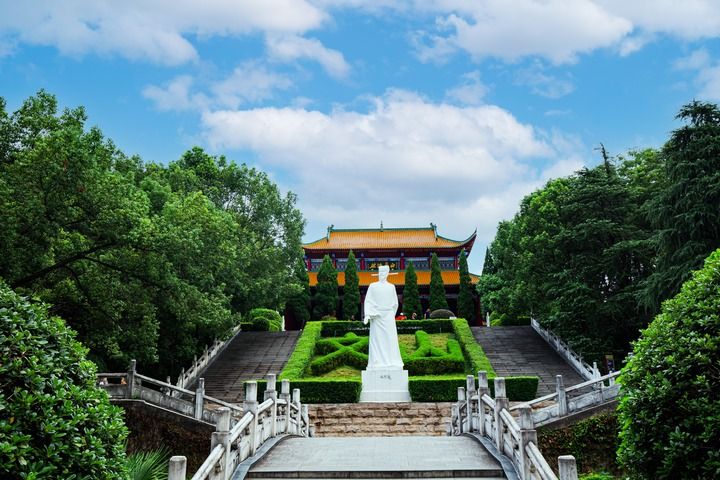 “读圣贤书，所学何事？”——杜鹃花开时再读文天祥