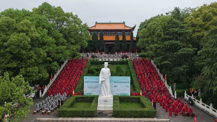 “读圣贤书，所学何事？”——杜鹃花开时再读文天祥