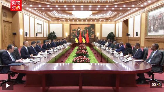 习近平：将双边关系提升为新时代中莫命运共同体