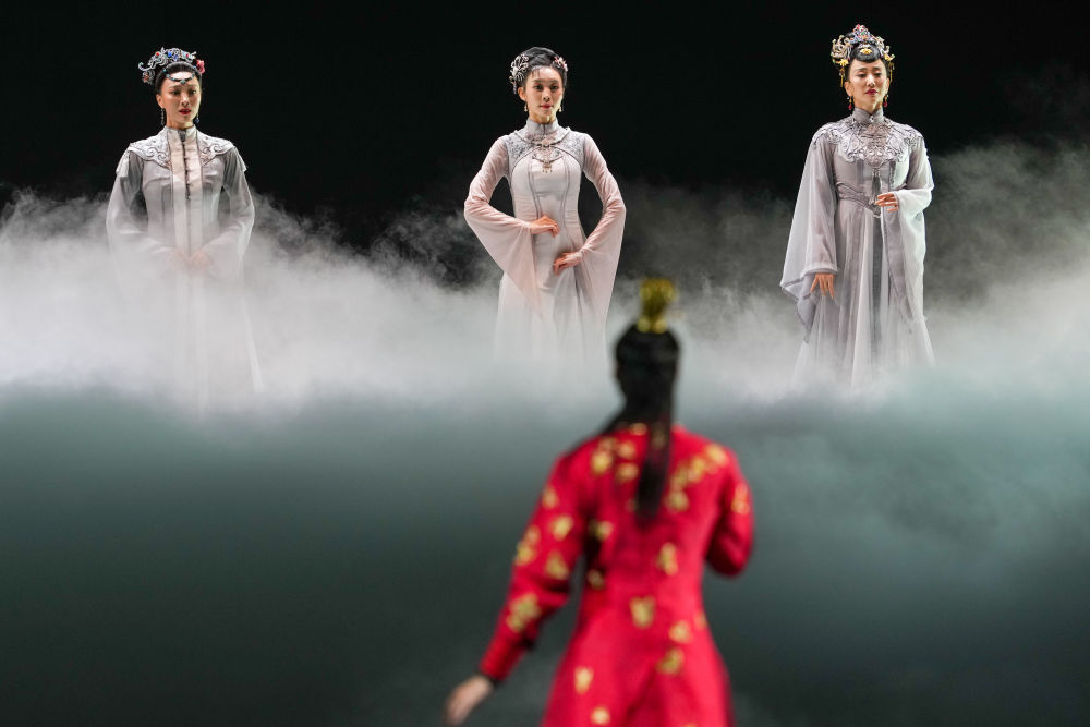 新华鲜报｜收入超837亿元 中国演出市场活力强劲