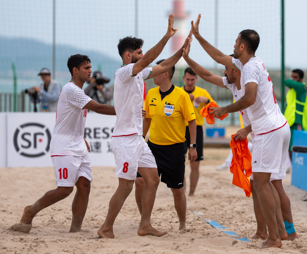 亚沙会｜全天综合：四海宾朋相聚三亚 中国健儿圆梦首金