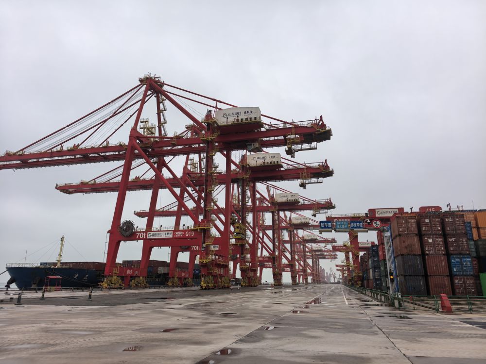 首席记者谈首季经济｜在港口触摸中国外贸新脉动