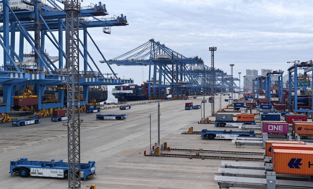 首席记者谈首季经济｜在港口触摸中国外贸新脉动