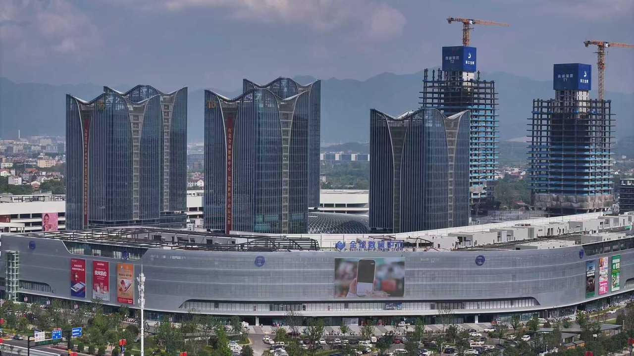 小商品进化论丨拨浪鼓“变形记”：在义乌，听老响器摇出新声音