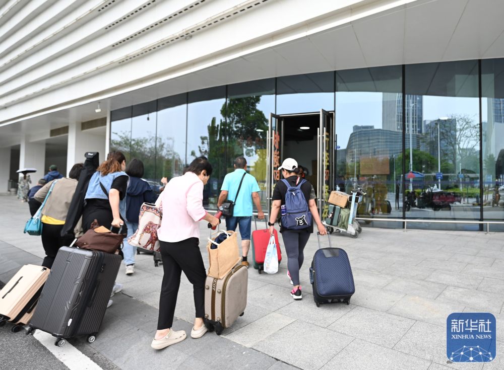 图片故事丨台胞廖晓蕙：我在厦门做“快递管家”
