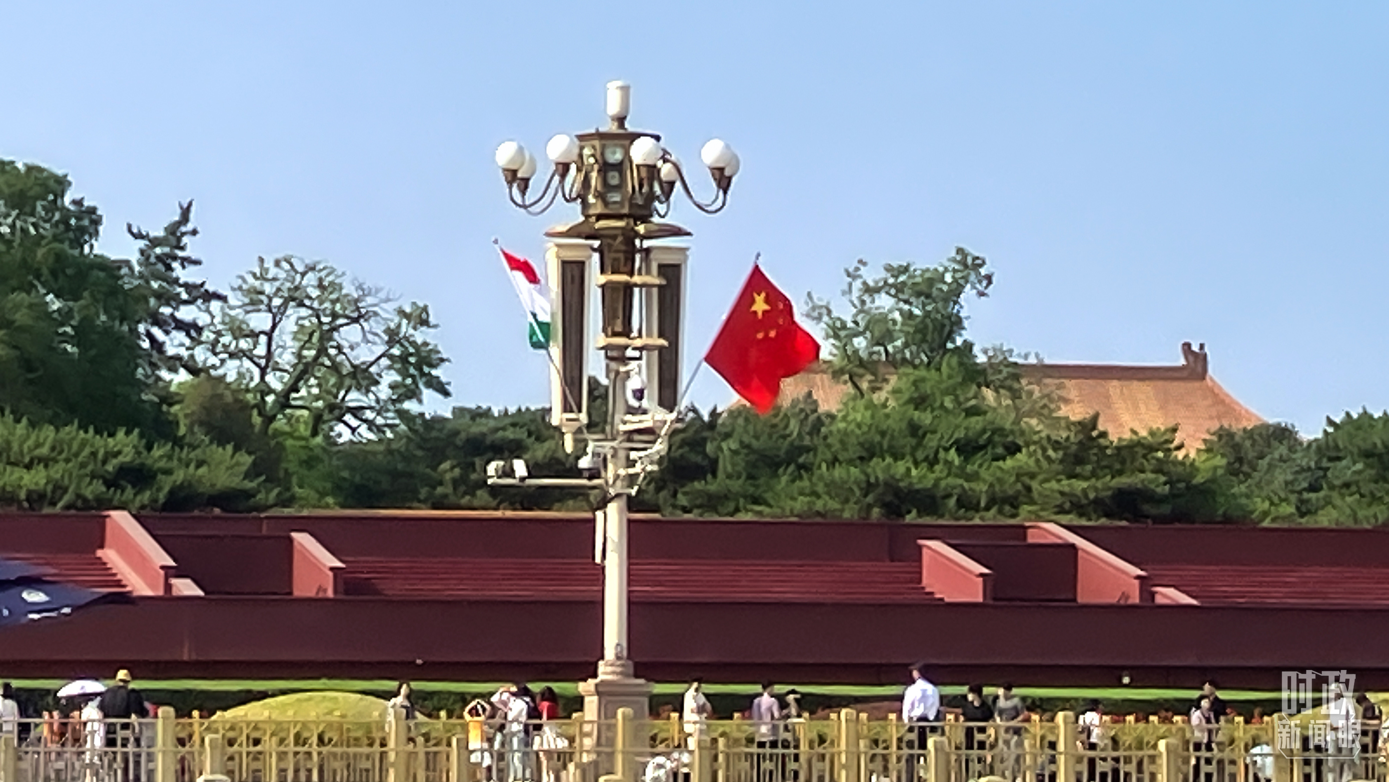 时政新闻眼丨一天三场会晤,习近平同外方领导人谈了什么?