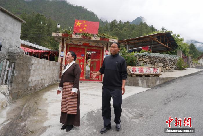 西藏拥青一家的时代变迁:归于故乡 寻得“身份” 西藏拥青一家的时代变迁:归于故乡 寻得“身份”