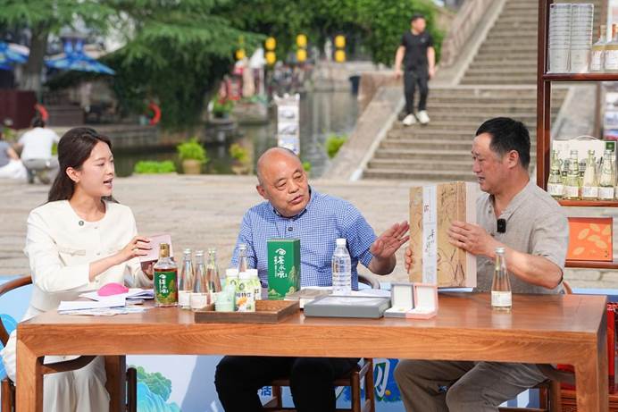 “家乡河好物季”直播活动在浙江绍兴举办 “家乡河好物季”直播活动在浙江绍兴举办