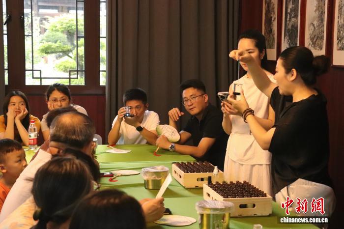 江西南昌:艾香文脉聚侨心